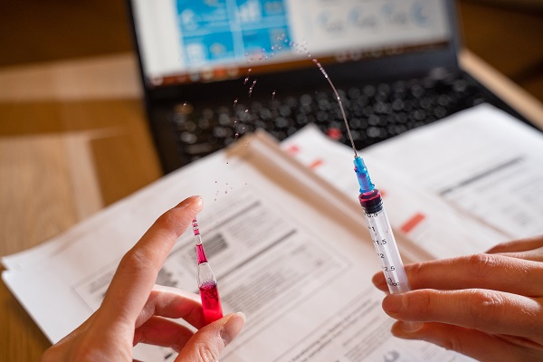 Вакцины преткновения: почему необходимо ужесточение правил регистрации ветпрепаратов в России