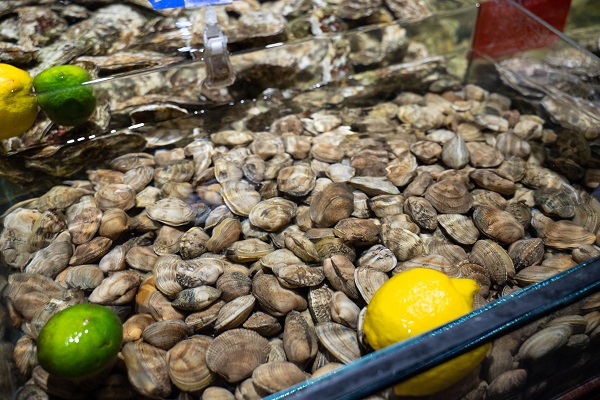 ВОЗ и ФАО обеспокоены распространением опасных бактерий в морепродуктах