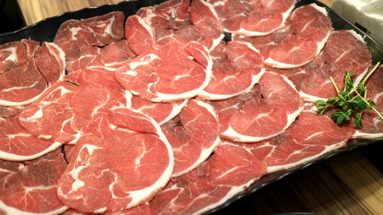 Россельхознадзор ограничивает поставки в Россию мясной продукции из Италии из-за АЧС