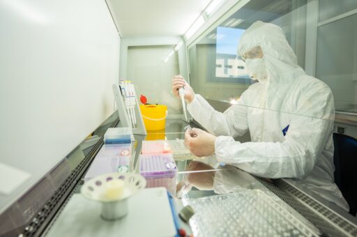 Грипп птиц учится обходить иммунную систему человека