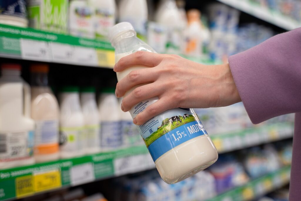 Росстат: молоко в РФ за неделю подорожало на 1,4%, яйца подешевели на 0,8%