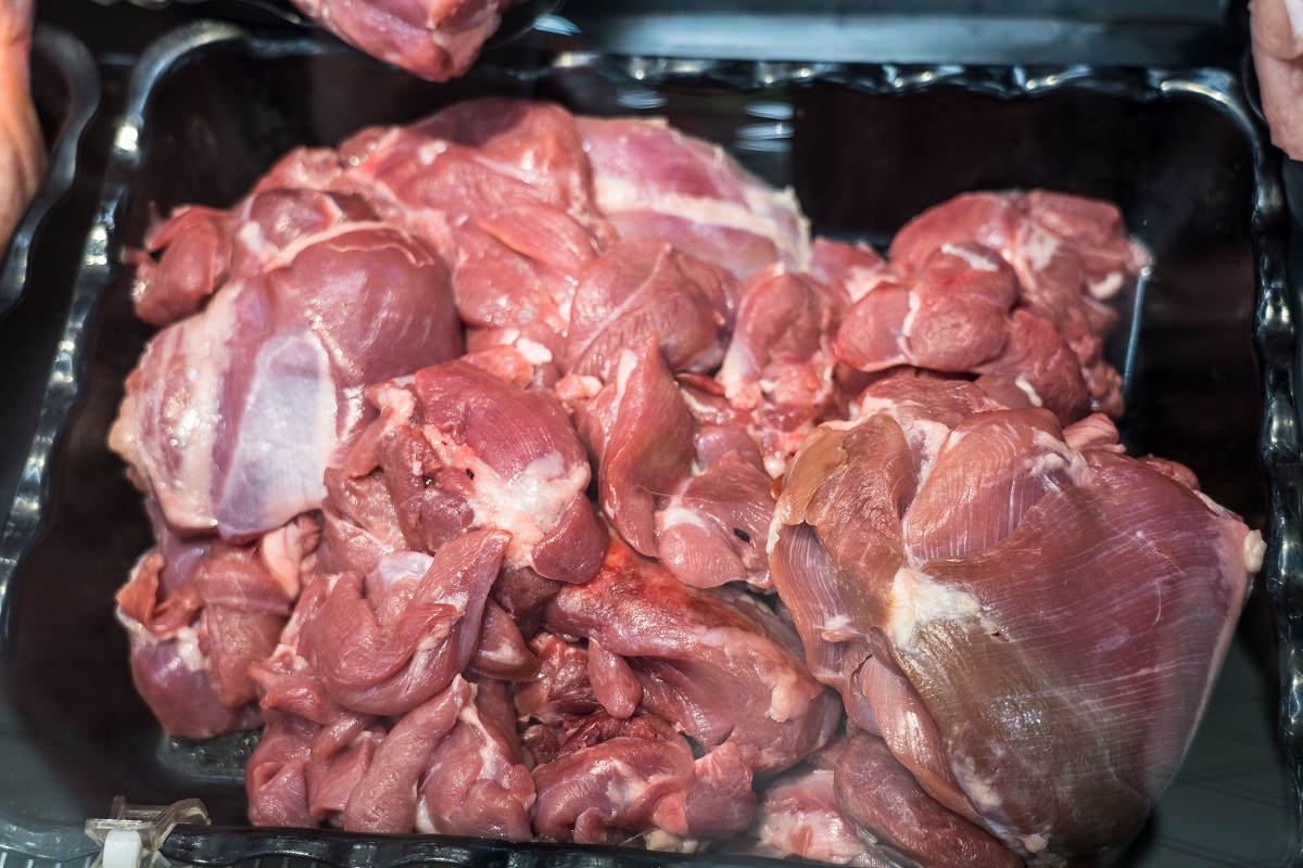 В Гонконге опасаются роста случаев пищевого отравления из-за незаконного ввоза мяса и яиц