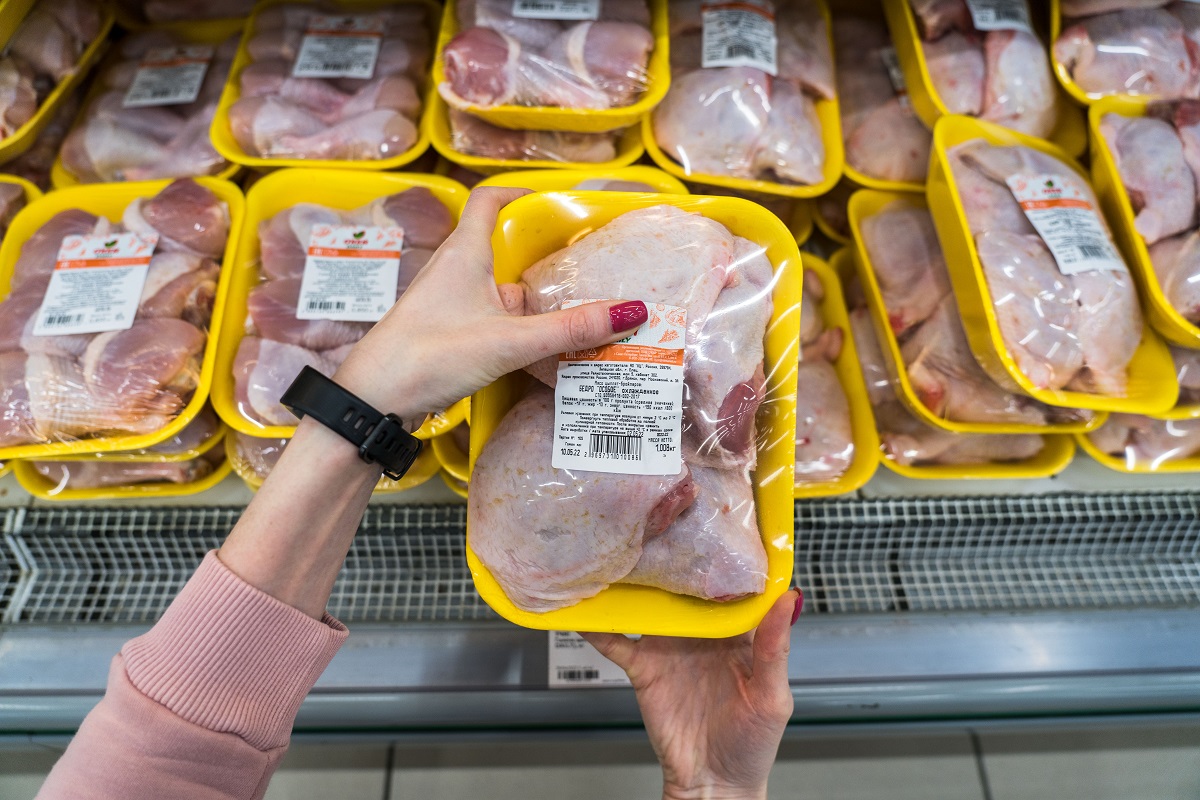Минсельхоз предложил освободить импортеров курятины от таможенных пошлин на год при ввозе до 160 тыс. тонн