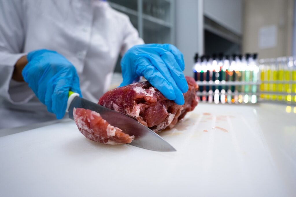 В Приамурье обнаружили партию мяса с вирусом АЧС