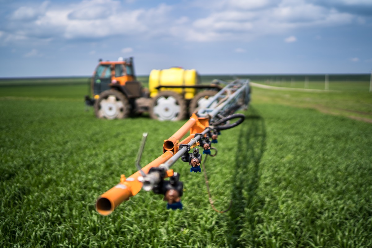 Госдума приняла в первом чтении законопроект о новых сроках уведомления об обработке полей пестицидами
