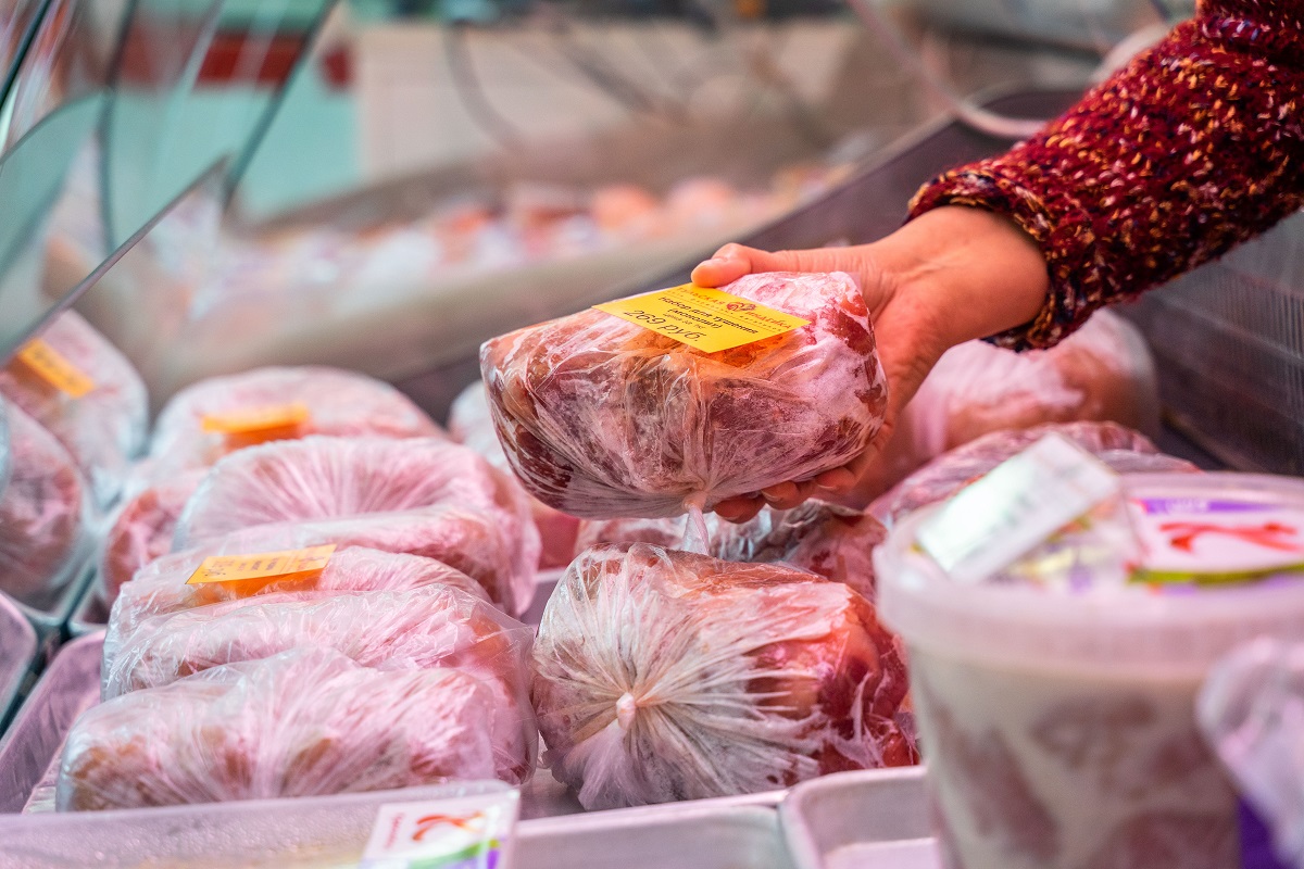 Рост цен на мясо за последний месяц отмечают почти 40% россиян