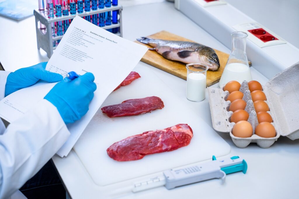Лаборатория Россельхознадзора выявила остаточные количества антибиотиков в мясе и меде