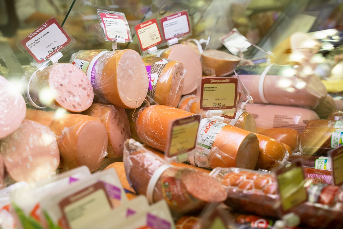 Лидером роста цен среди продукции животноводства в РФ стали вареные колбасы