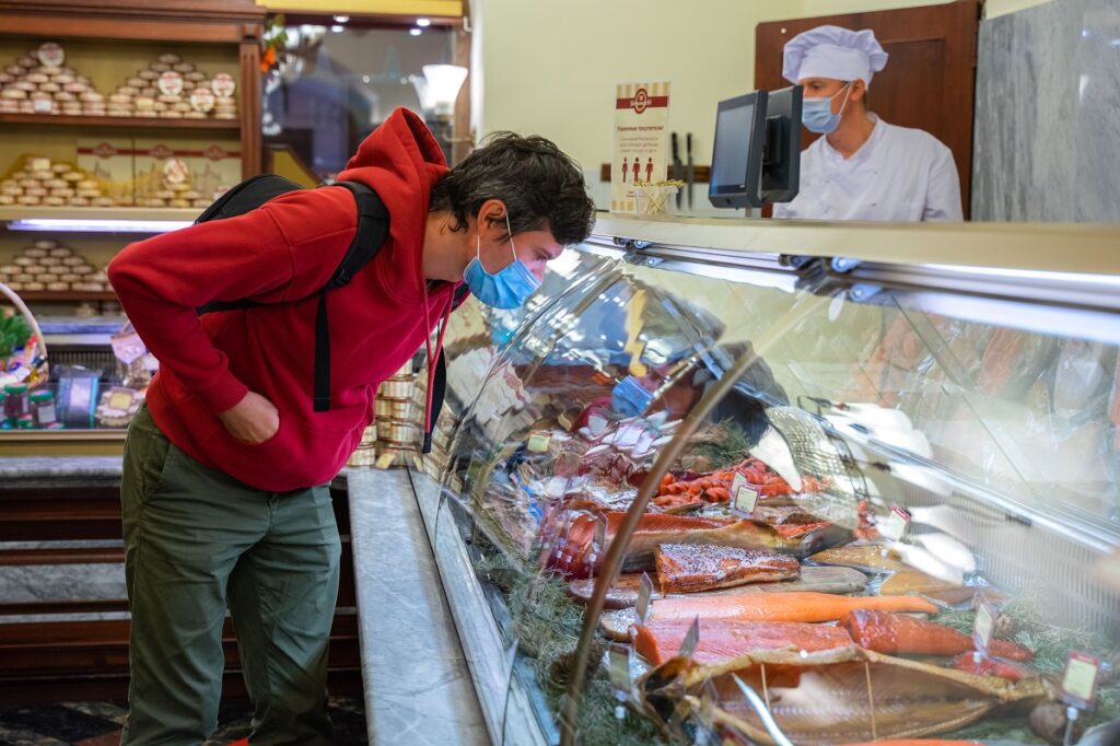 В России начали снижаться розничные цены на мороженую рыбу