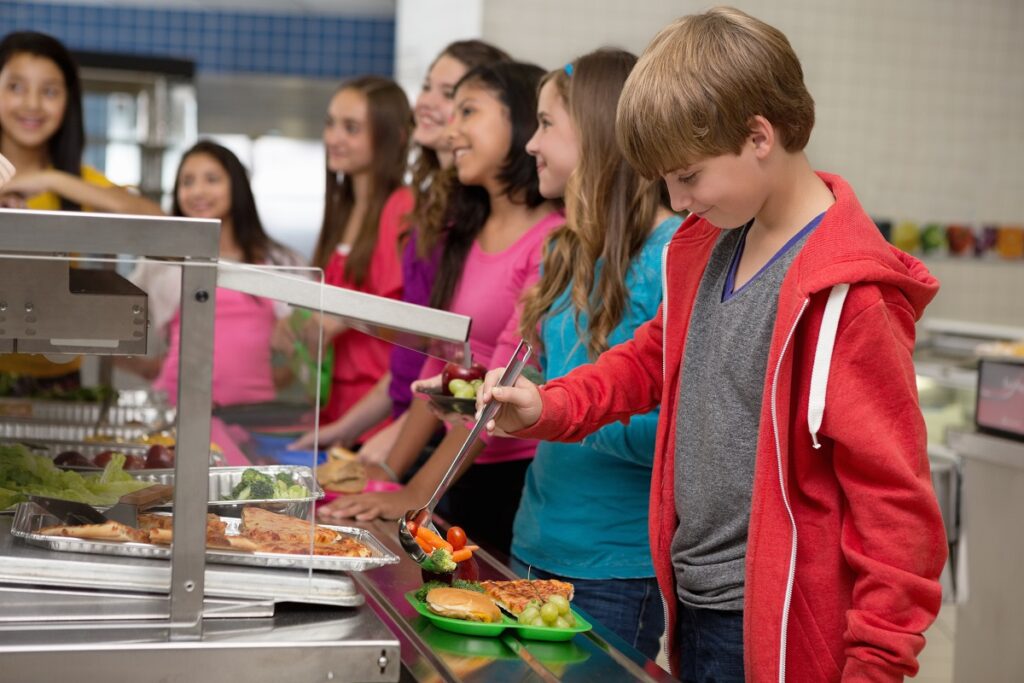 Russian school feeding programs to take national preferences into consideration