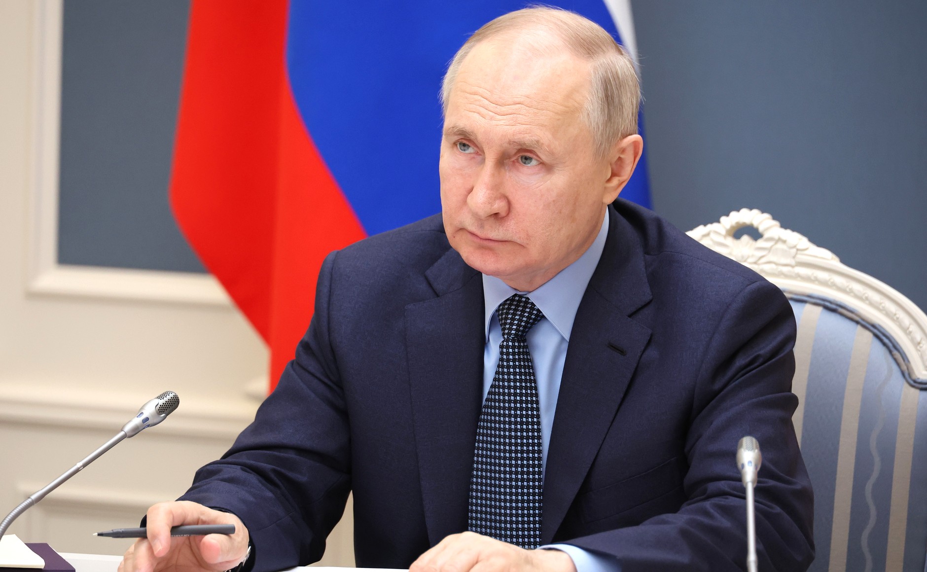 Владимир Путин поручил предоставить субсидии для перевозки лососевых и сардины с Дальнего Востока