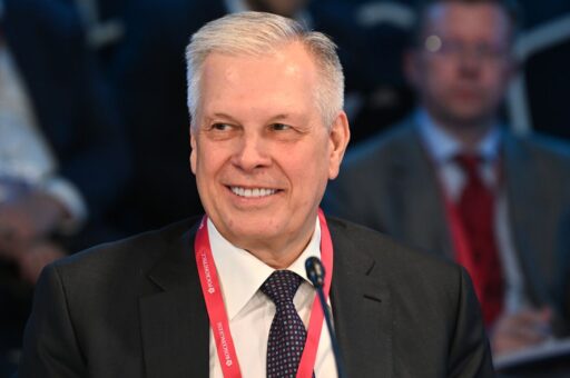 Сергей Данкверт выступил за переход на электронные сертификаты в международной торговле
