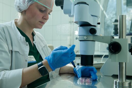 Московская ветакадемия с 2025 года начнет готовить интернов по репродуктологии мелких домашних животных