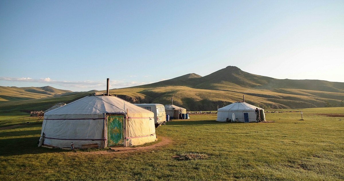 Бурятия отправила первую партию кормового зерна для поддержки монгольского животноводства