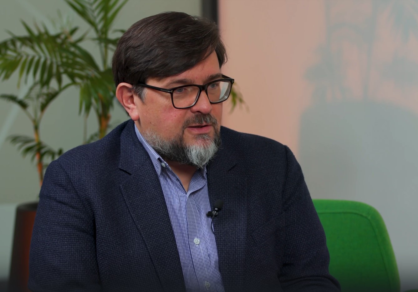 Почему в мире ежегодно гибнет 300 тыс. китообразных, рассказал эксперт