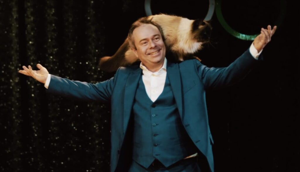 Проверено звездами: почему Театр кошек Куклачева рекомендует препарат от ГК ВИК