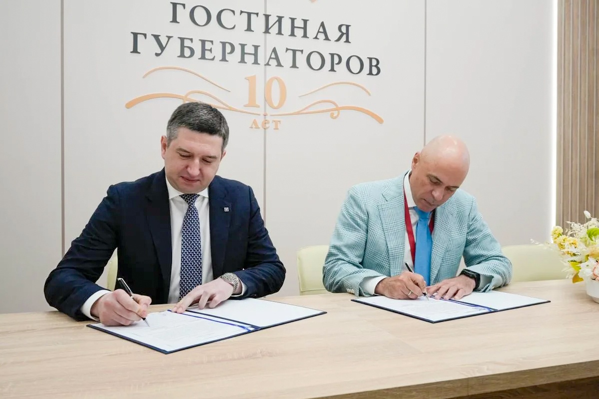 «Четыре лапы» вложит 2,2 млрд рублей в завод влажных кормов для питомцев
