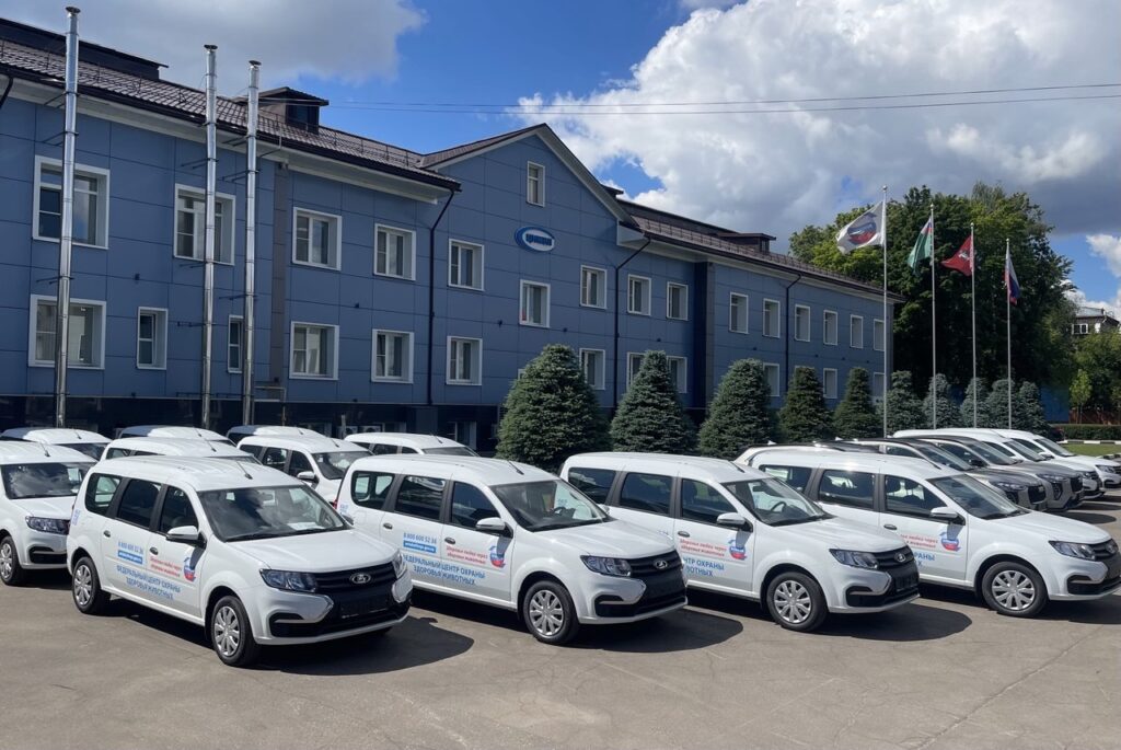 ВНИИЗЖ расширил автопарк для проведения выездных ветеринарных работ в регионах